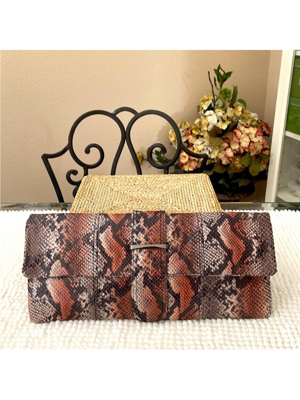 NWOT SNAKE PRINT CLUTCH BY POPPIE JONES,MULTI COLOR